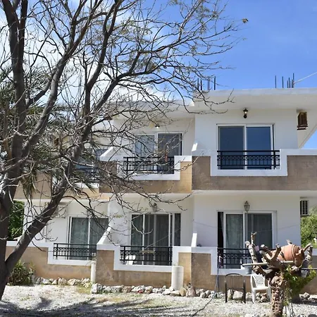 Casa De Kyra Ladiko Hotel